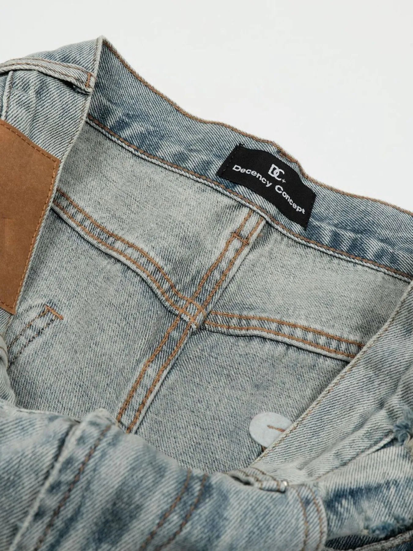 Men's Washed Distressed Curved Jeans - Image 3